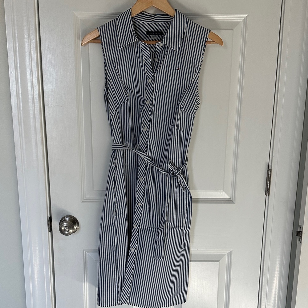 Tommy Hilfiger Blue and White Striped, Sleeveless Button Up Midi Dress Size 6